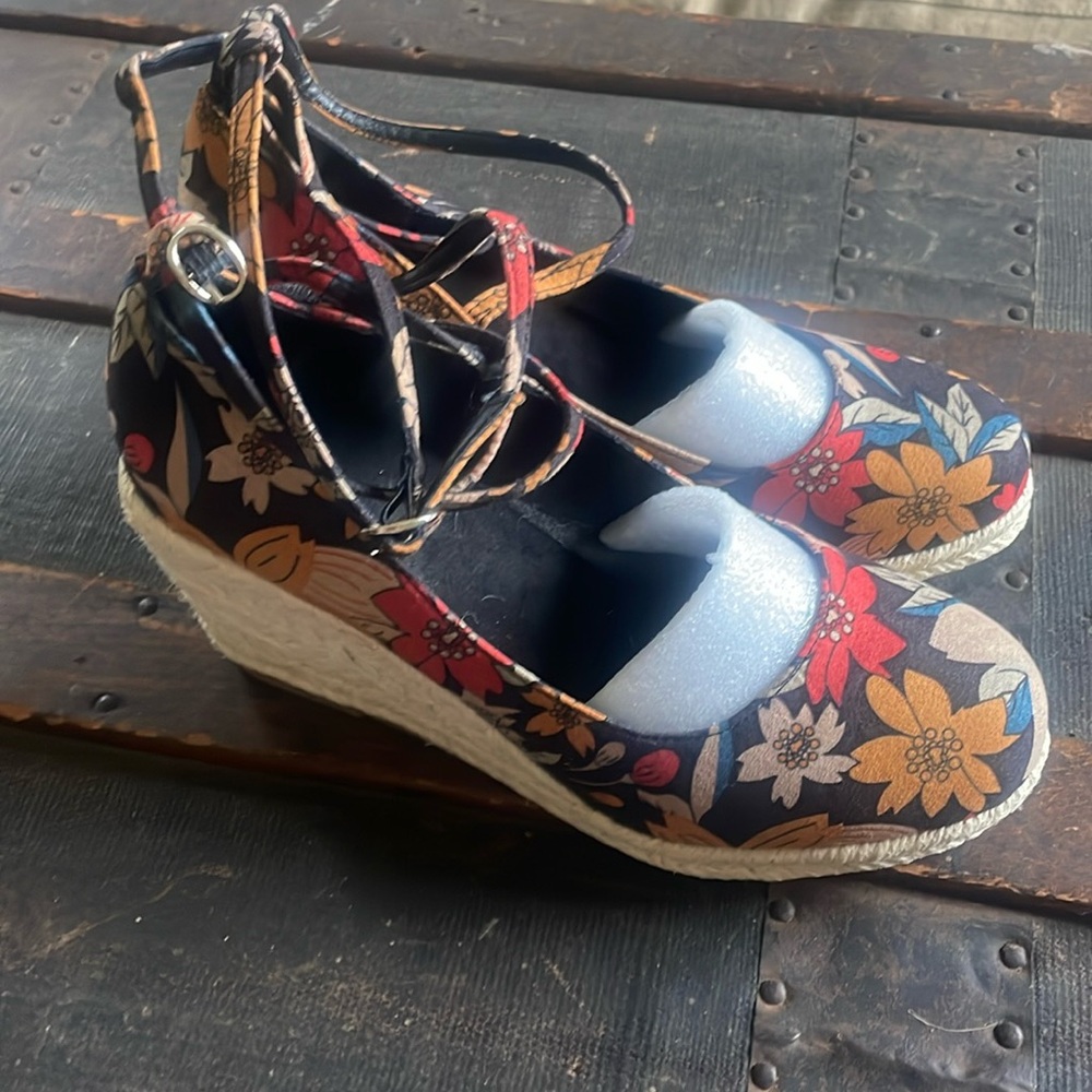 Brand new never worn wedge espadrilles-comes in box